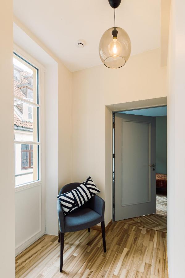 Elvis Apartment/11 Beds/6 Bedrooms/riga Old Town Huoneisto