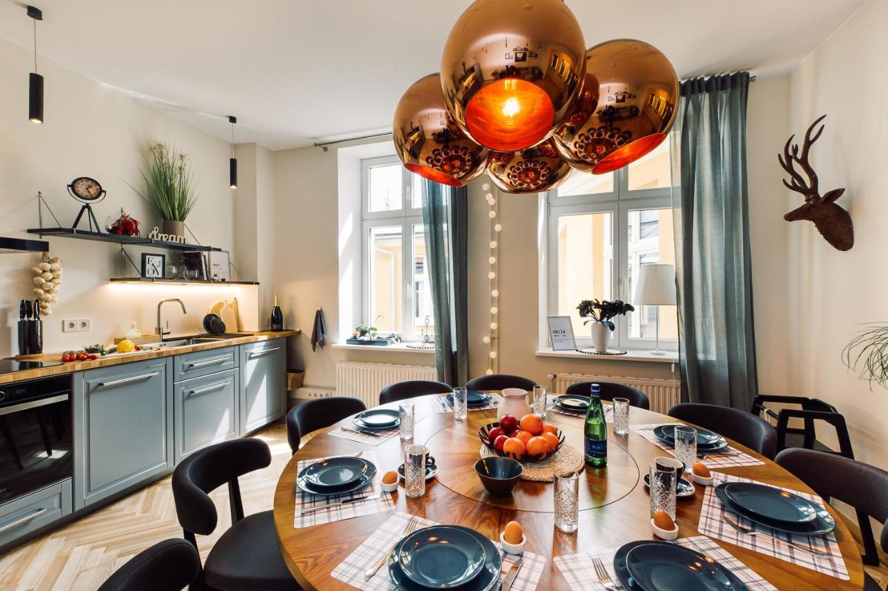 Elvis Apartment/11 Beds/6 Bedrooms/riga Old Town * Ryga