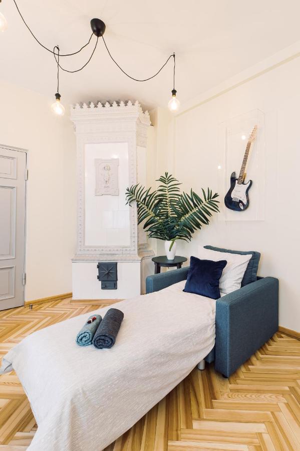Huoneisto Elvis Apartment/11 Beds/6 Bedrooms/riga Old Town *
