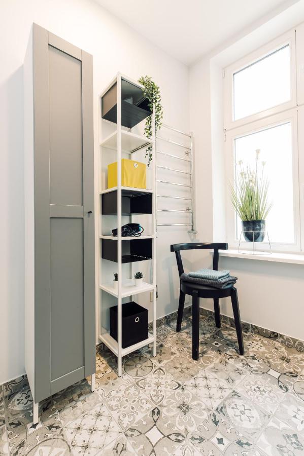 Huoneisto Elvis Apartment/11 Beds/6 Bedrooms/riga Old Town