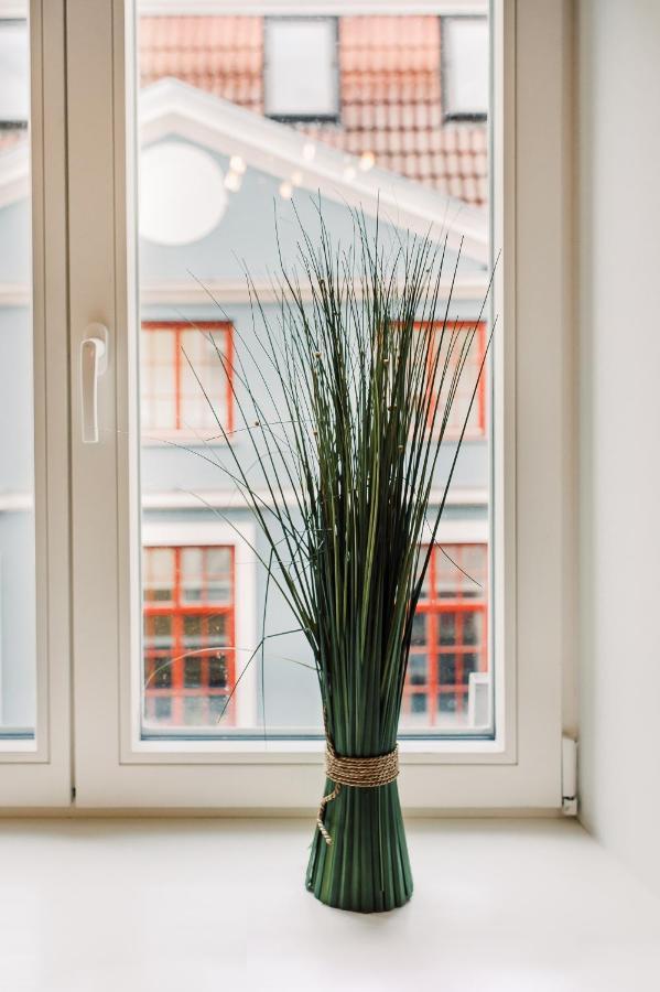 Huoneisto Elvis Apartment/11 Beds/6 Bedrooms/riga Old Town