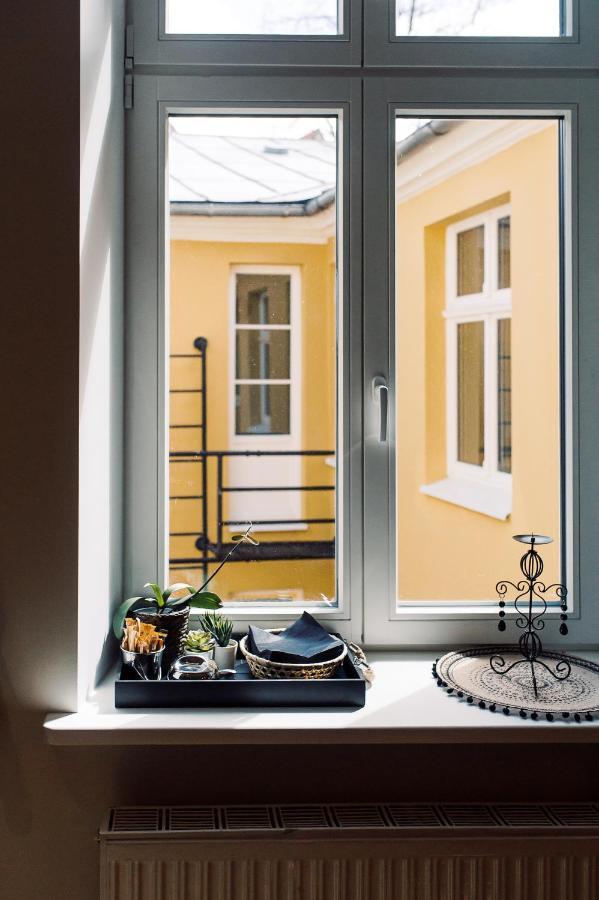Elvis Apartment/11 Beds/6 Bedrooms/riga Old Town Huoneisto Riika