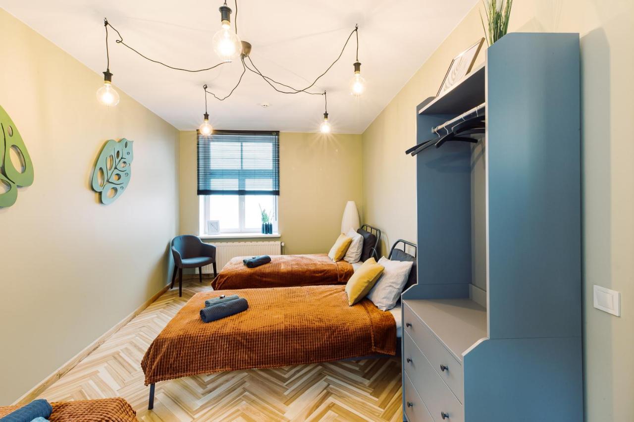 Elvis Apartment/11 Beds/6 Bedrooms/riga Old Town Huoneisto
