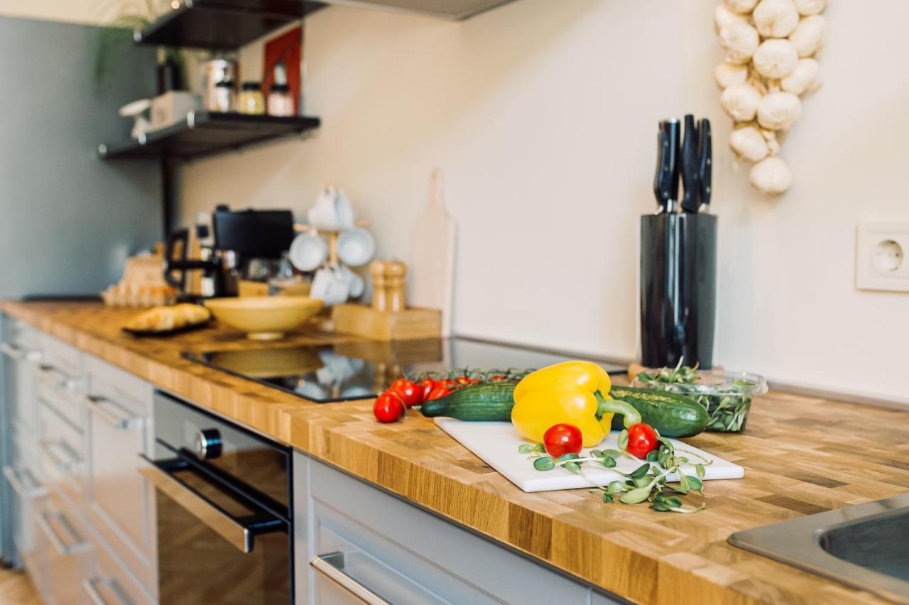 Elvis Apartment/11 Beds/6 Bedrooms/riga Old Town Huoneisto Riika