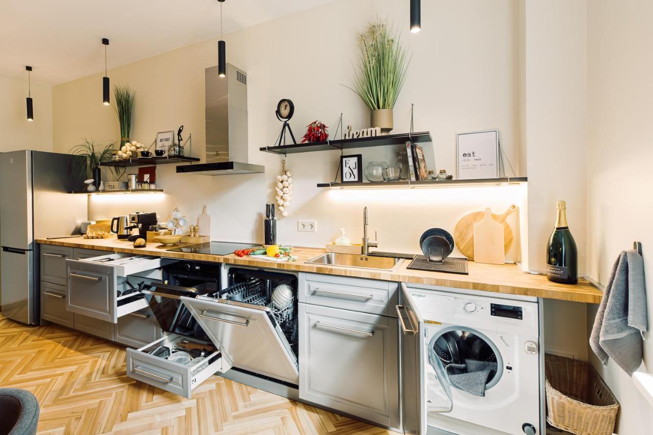 Elvis Apartment/11 Beds/6 Bedrooms/riga Old Town Huoneisto Riika